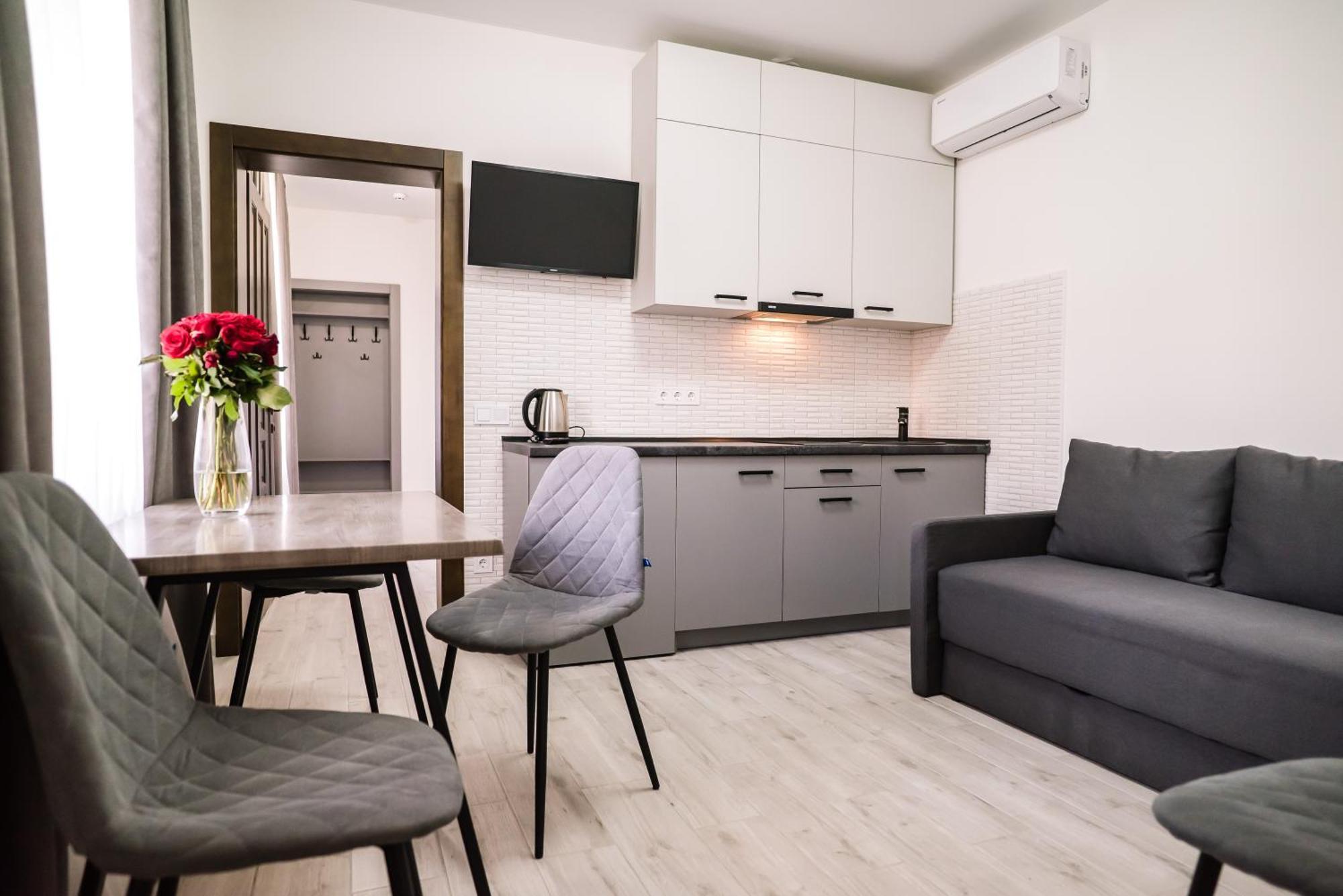 Hotel Вікторія Polyana  Esterno foto