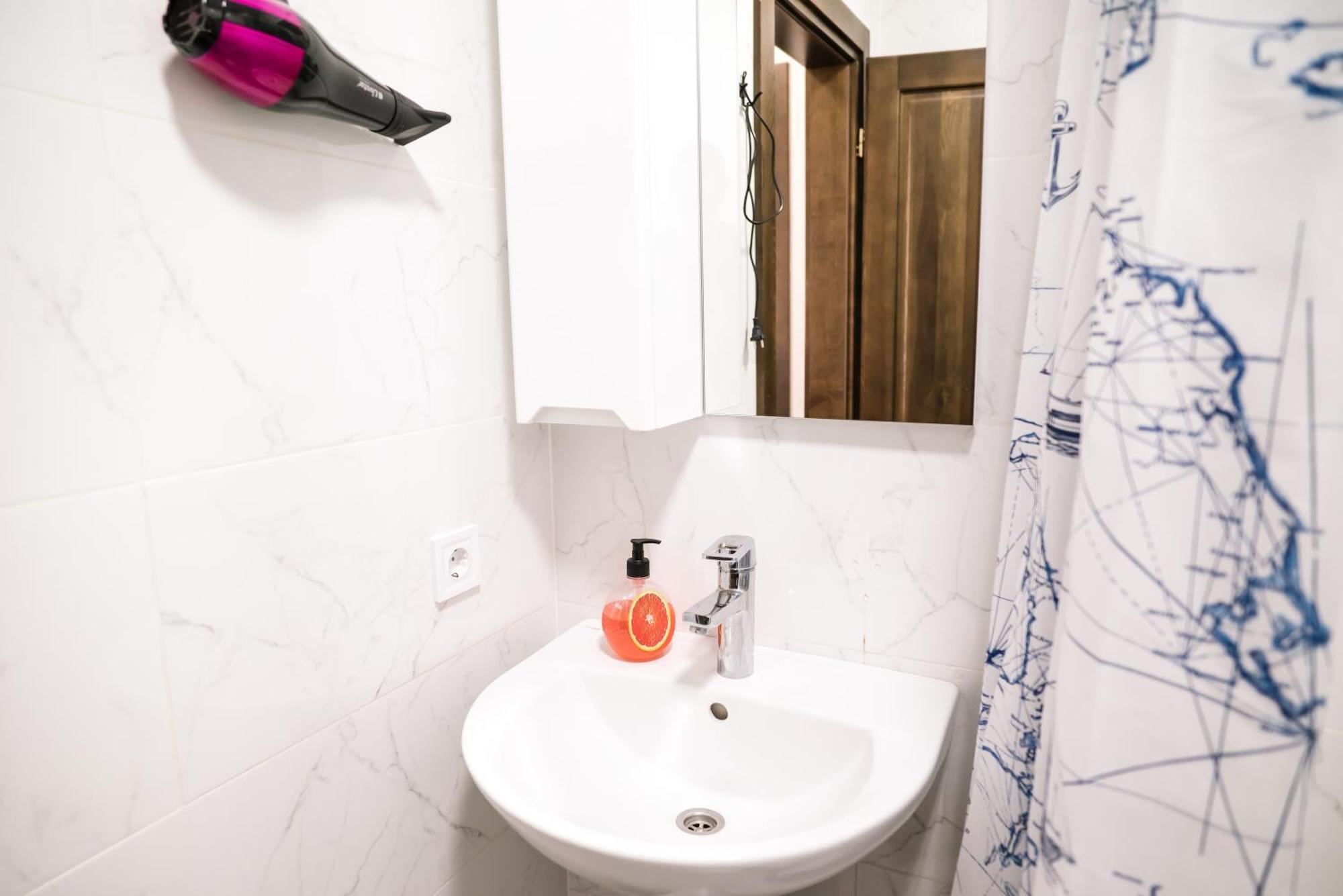 Hotel Вікторія Polyana  Esterno foto
