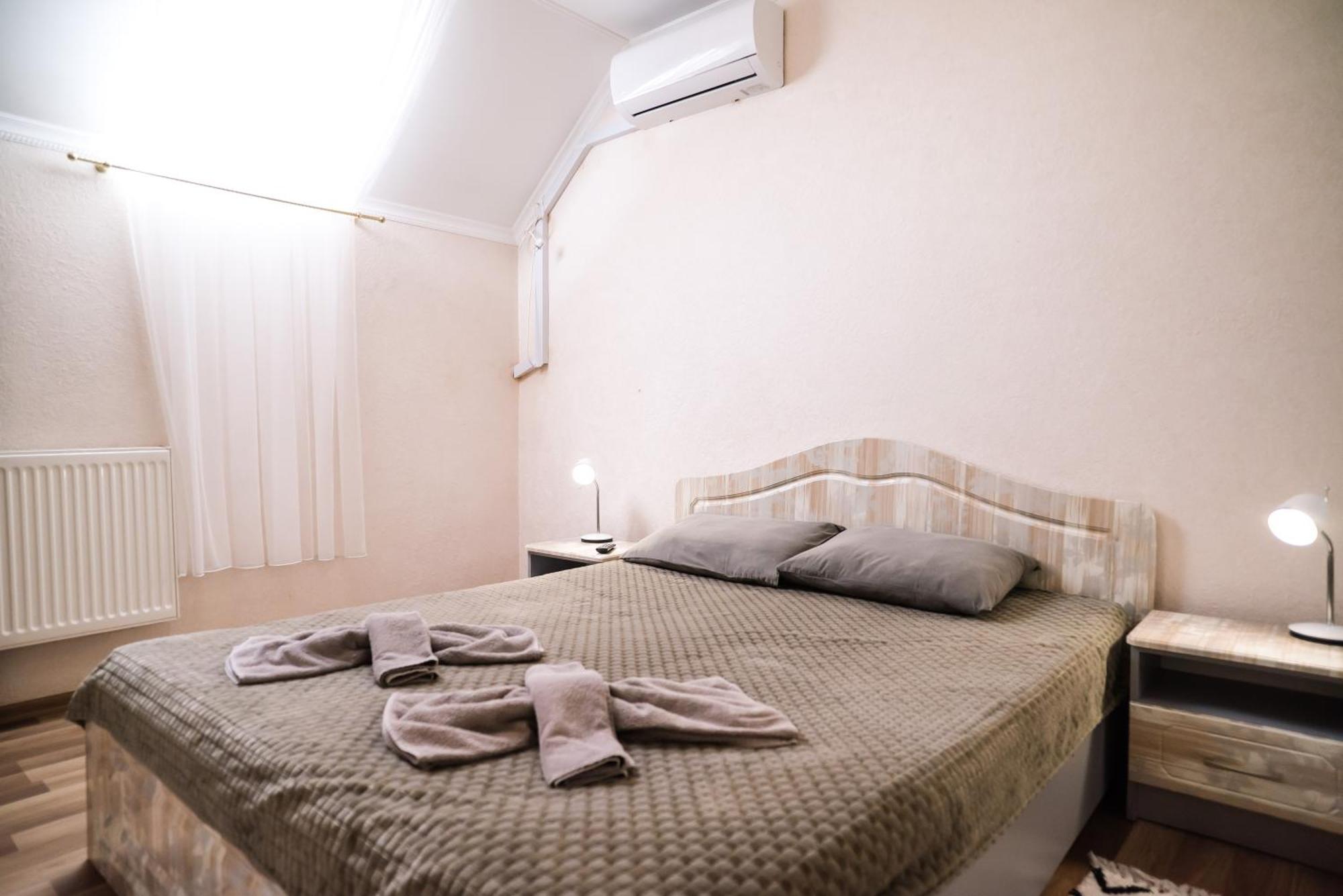 Hotel Вікторія Polyana  Esterno foto